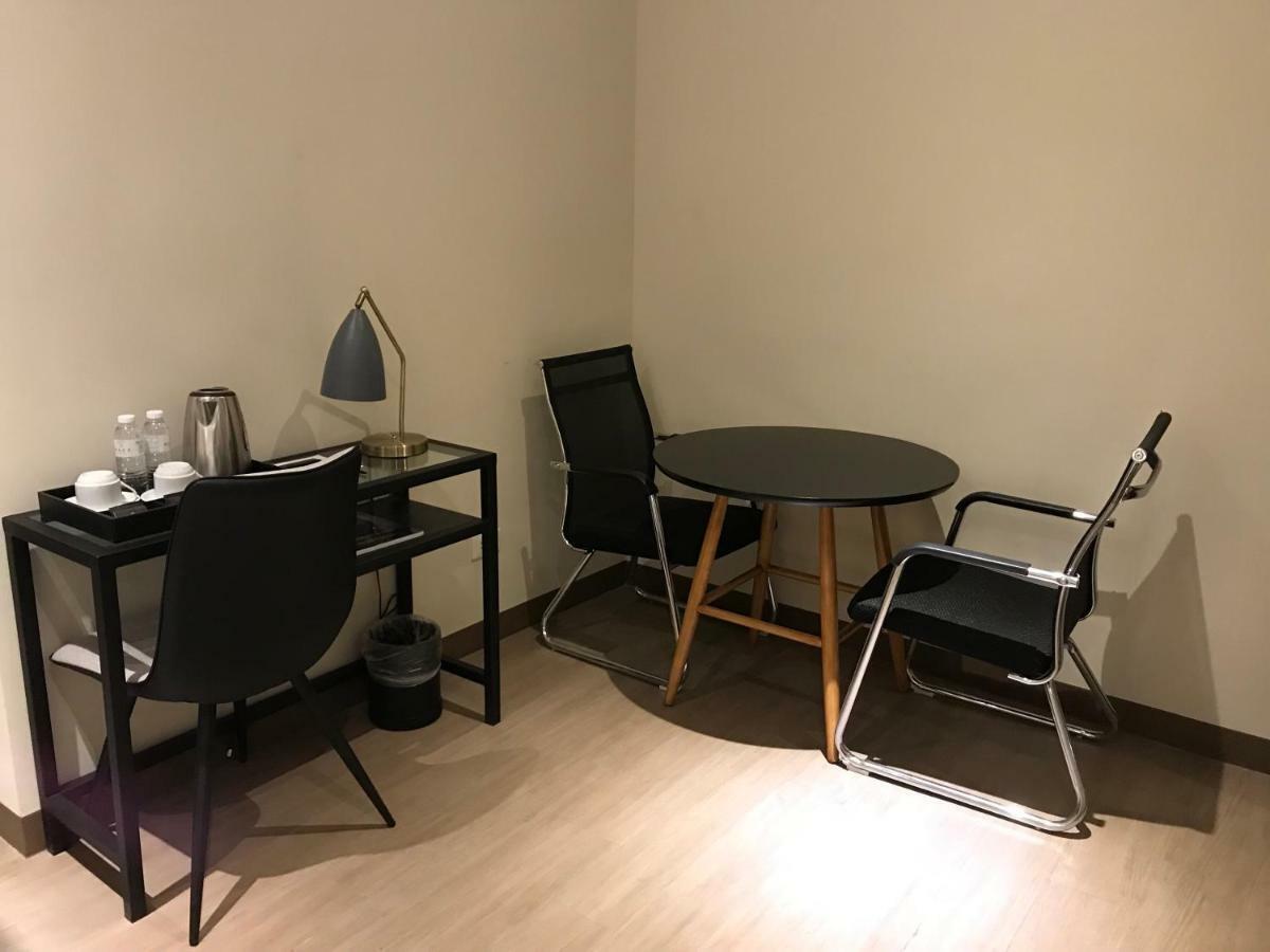 Maxx Hotel Ortigas Pasig City Kültér fotó