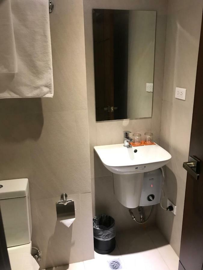 Maxx Hotel Ortigas Pasig City Kültér fotó