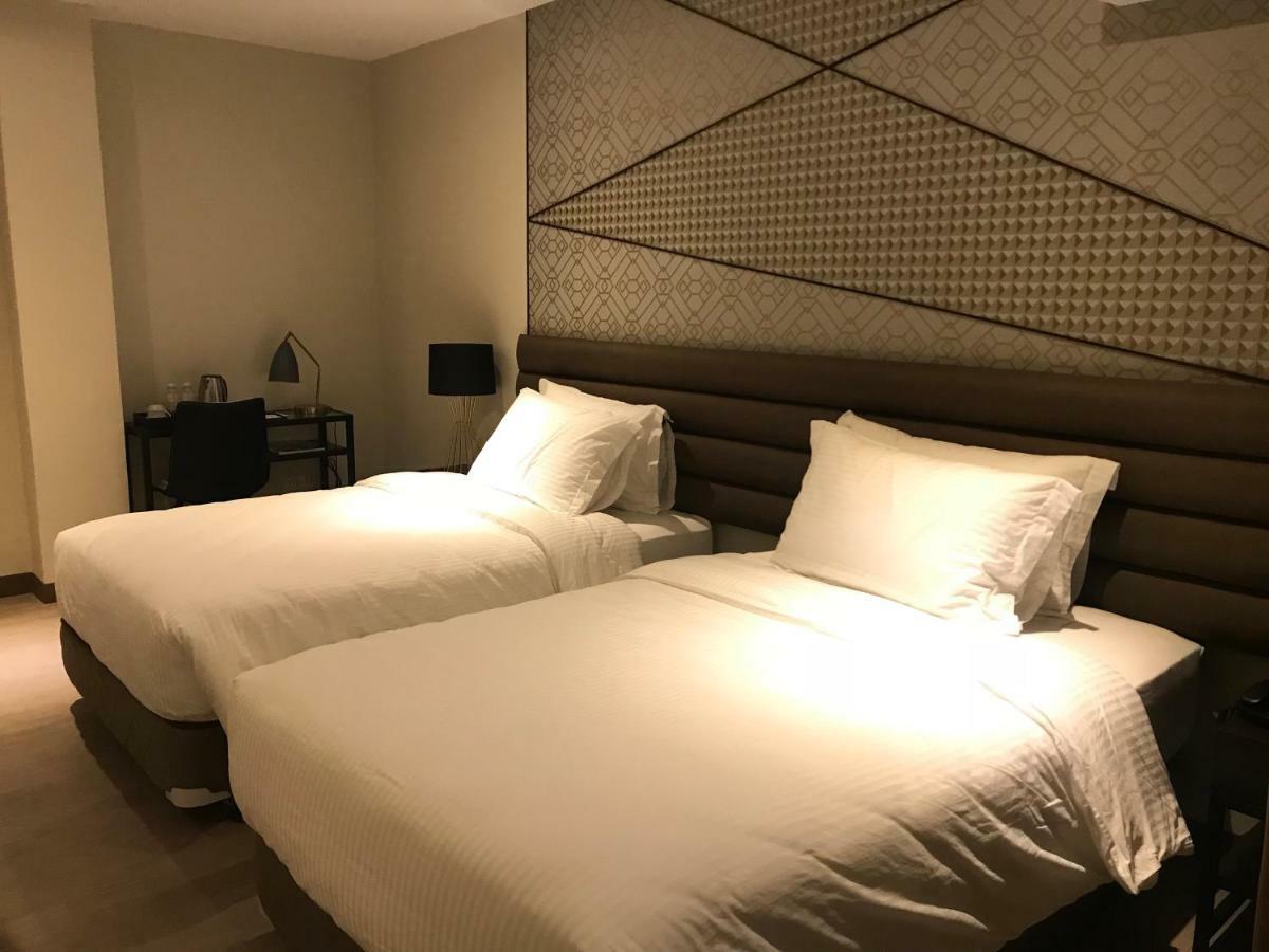Maxx Hotel Ortigas Pasig City Kültér fotó